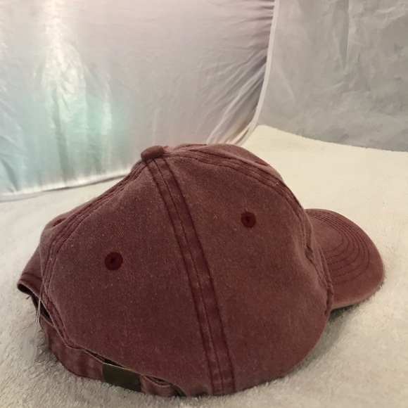 Kaufman for Nassau Bahamas on Adjustable Maroon Travel & Beach Baseball Cap - Picture 4 of 12